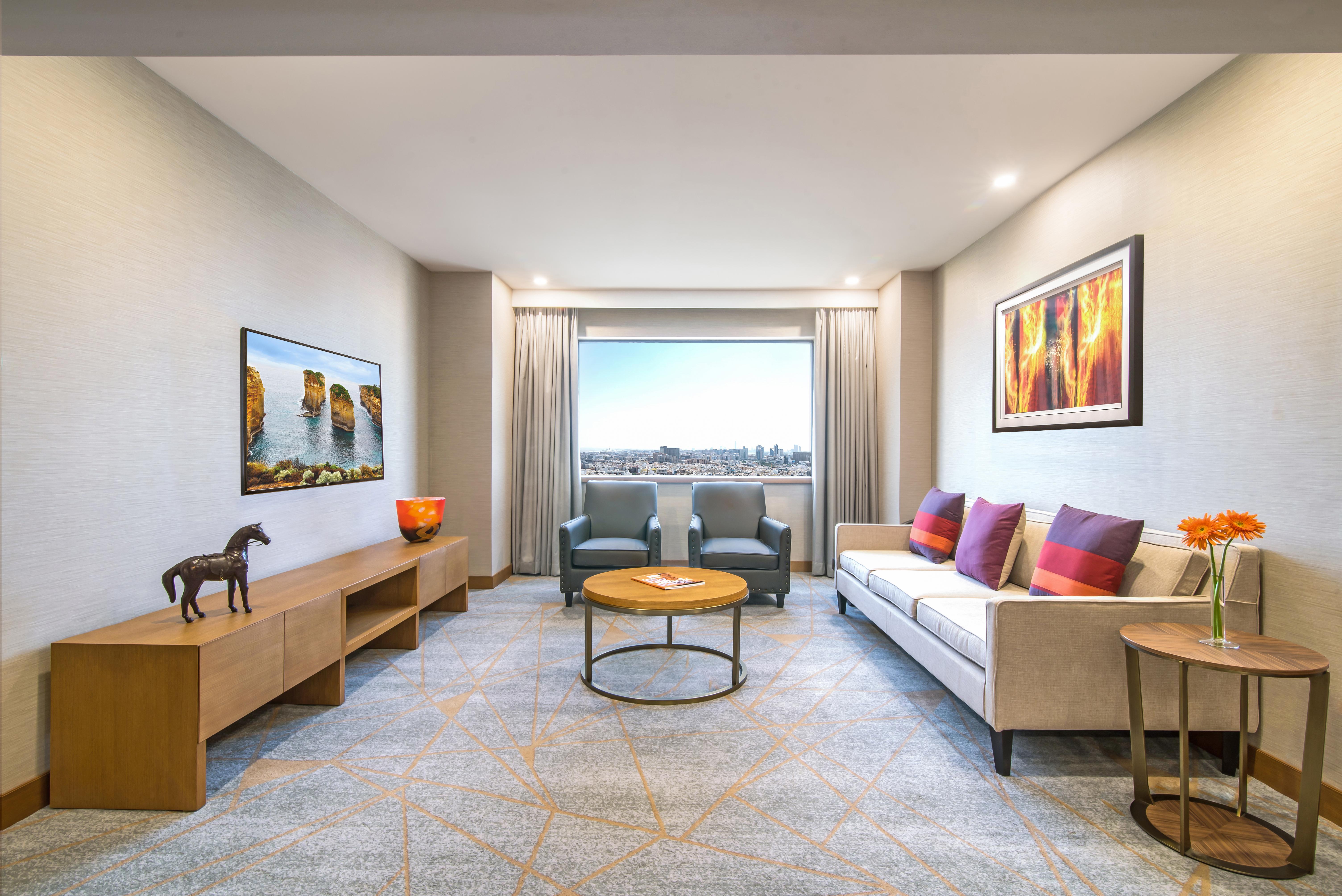 Hyatt Regency Galleria 4* Dubai
