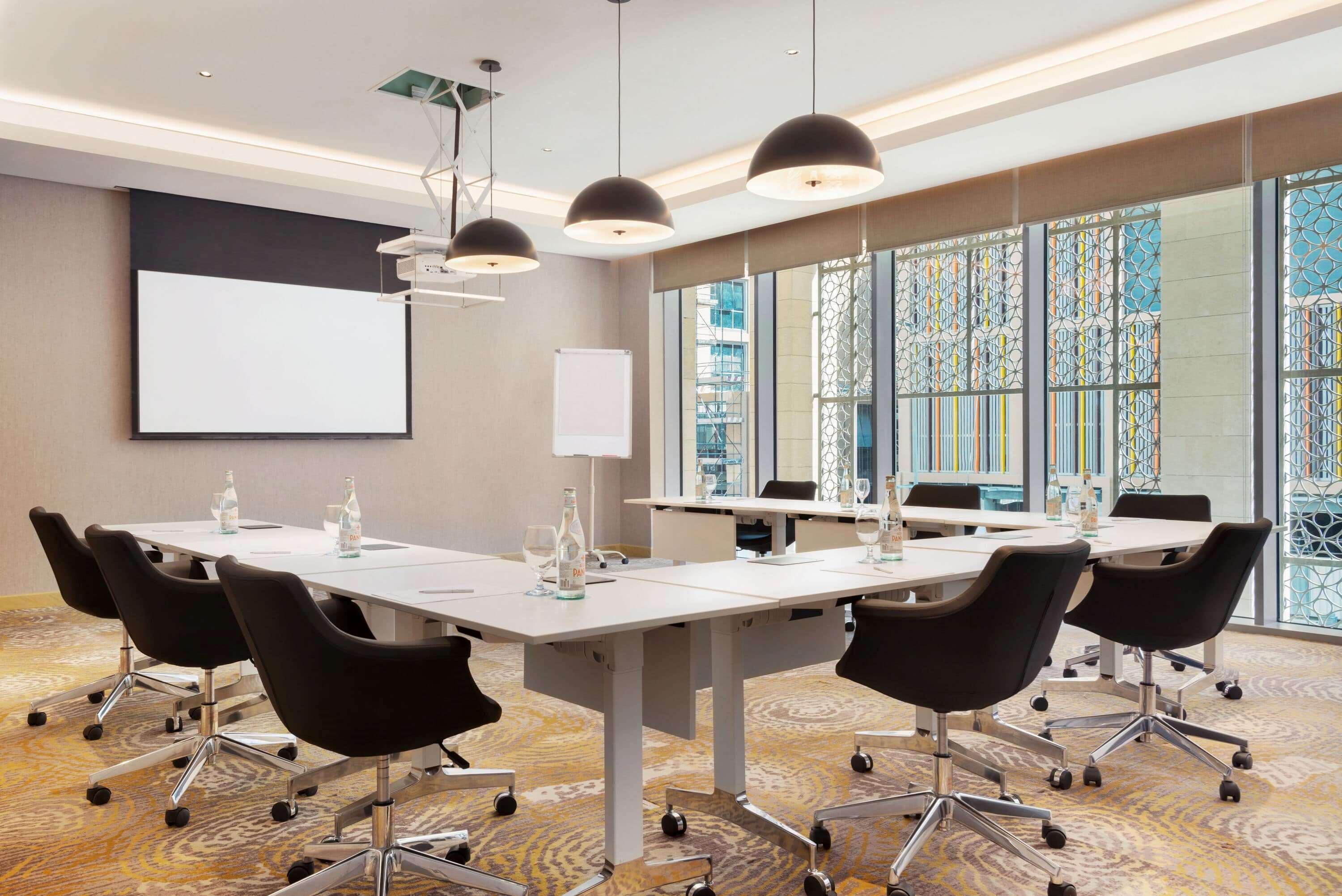 Novotel Dubai Gold District Hotel 4*