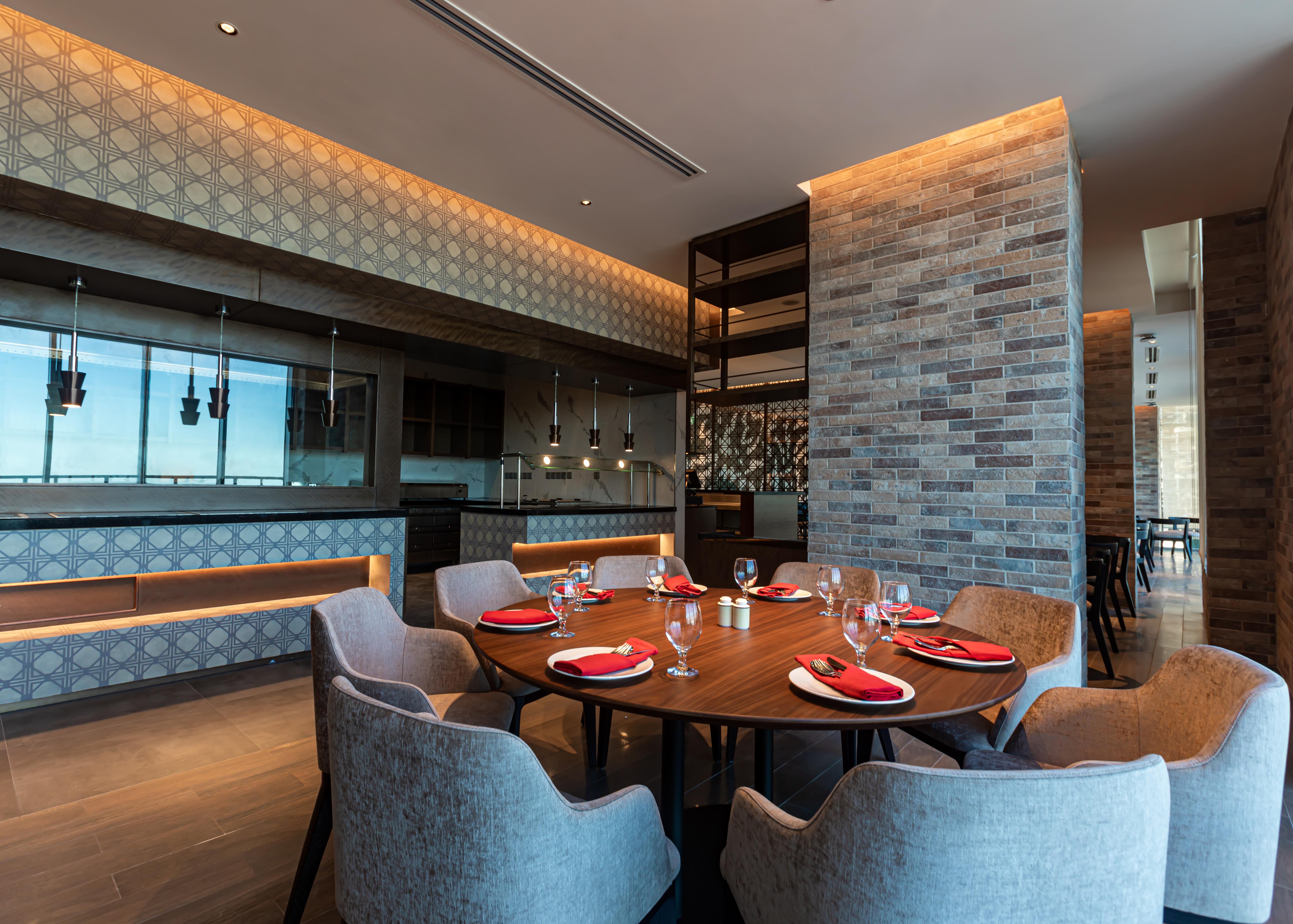Novotel Dubai Gold District Hotel 4*