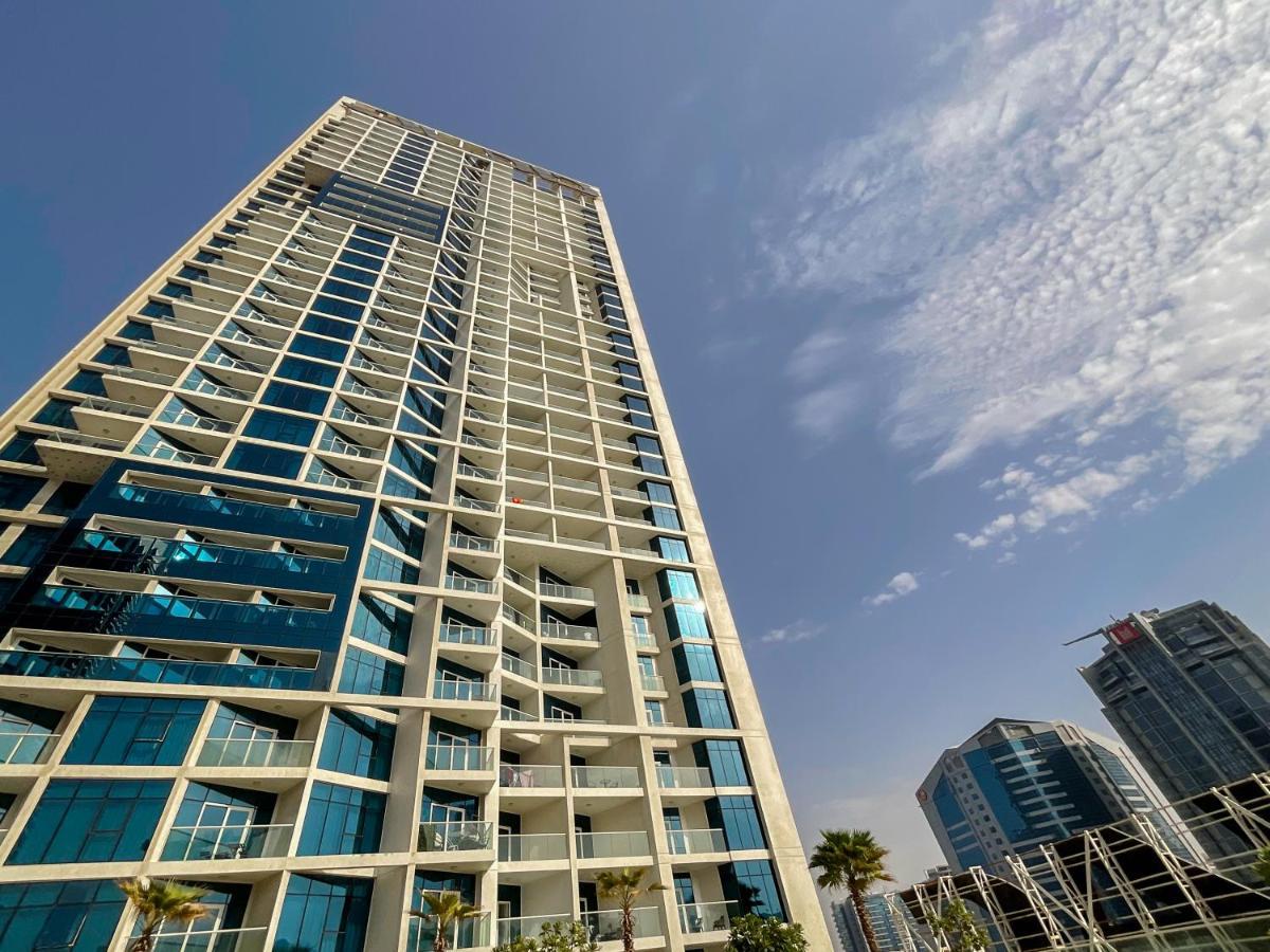 Higuests - Roomy And Chic With Panoramic Canal Views Apartment