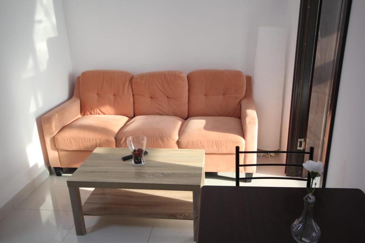 Apartment Comfortable And For Rent In *