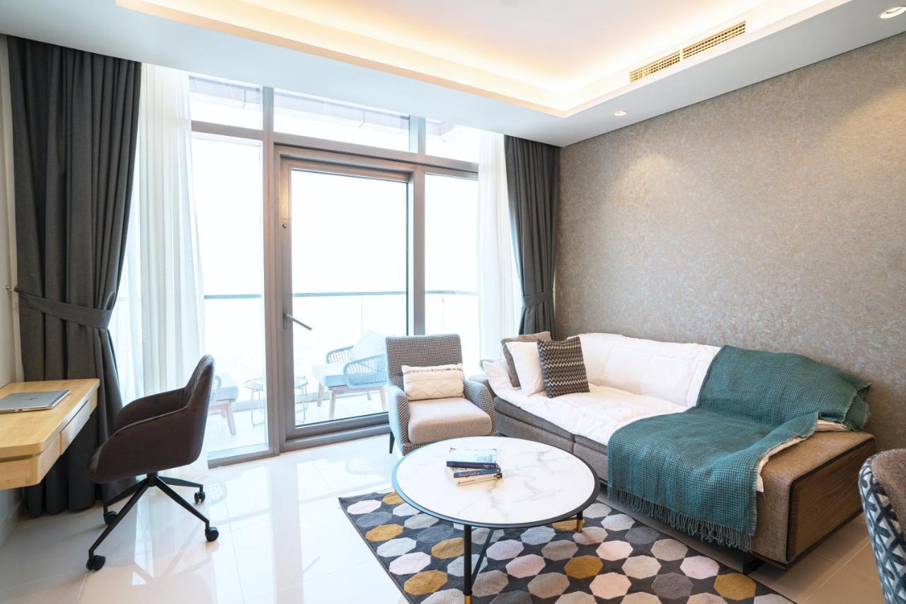 Vacay Lettings -spotlight Infinity Pool At Paramount Tower Apartment *