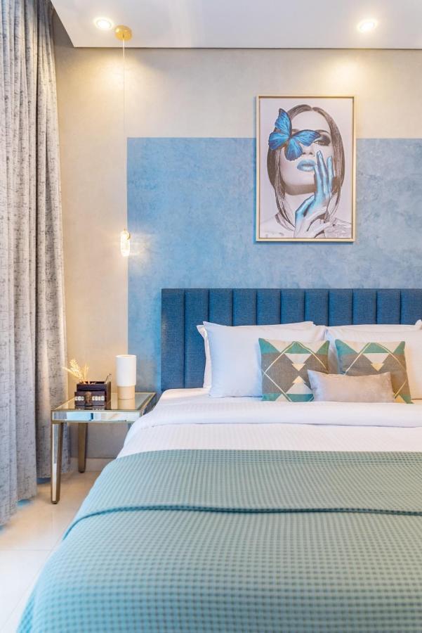 The Smart Concierge - Waves By Kasco Apartment Dubai