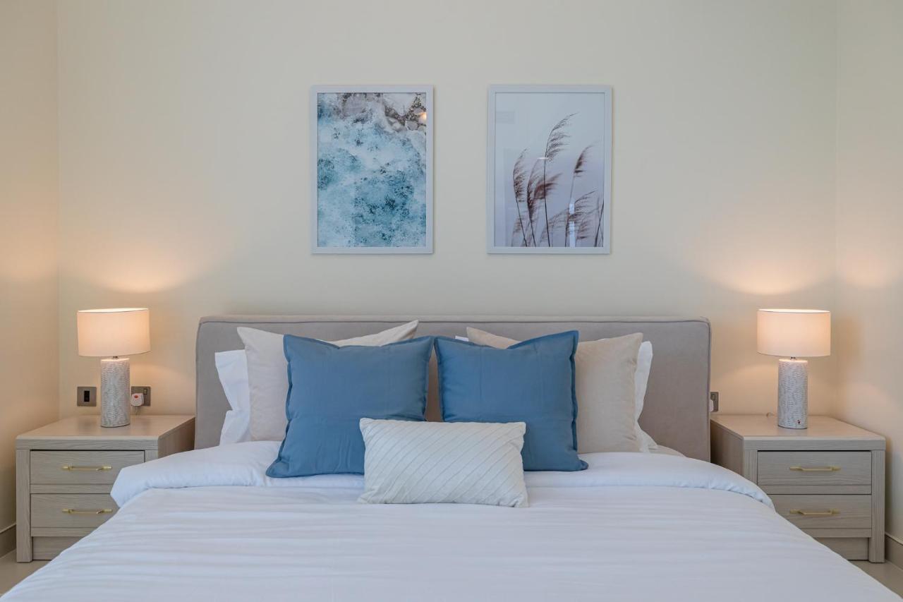Apartment 2bdr With Full Sea View And Marina View Azure Residences *