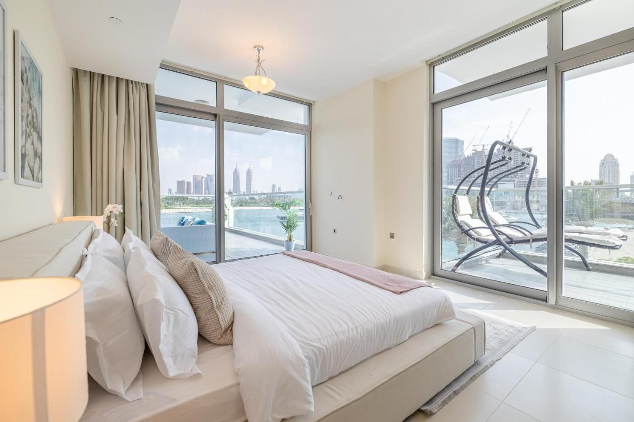 2bdr With Full Sea View And Marina View Azure Residences