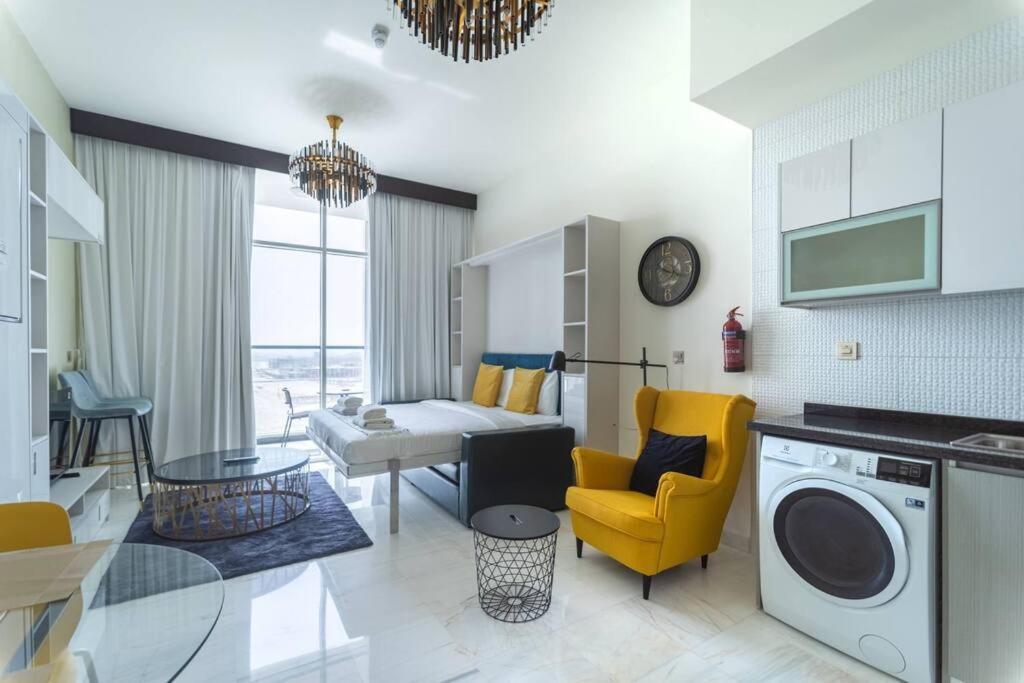 Apartment Cosy Studio With Luxurious Pool In Business Bay- Bayz Tower Dubai