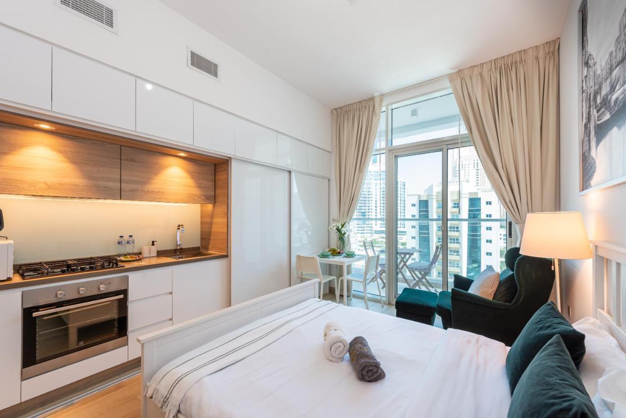 Marco Polo - Modern Studio With Amazing Views From Balcony Apartment Dubai