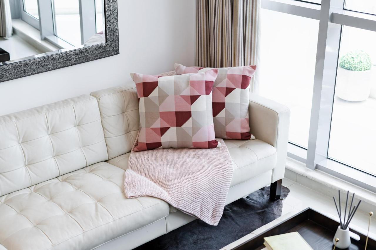 Cute 1br - Marina Views - Walk 9min To Apartment Dubai