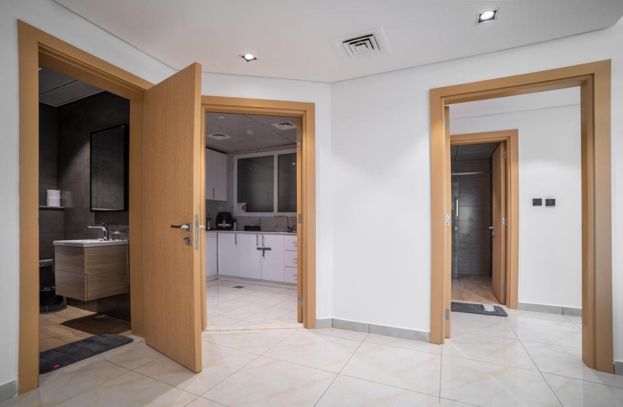 Sky View Tower Apartment Dubai