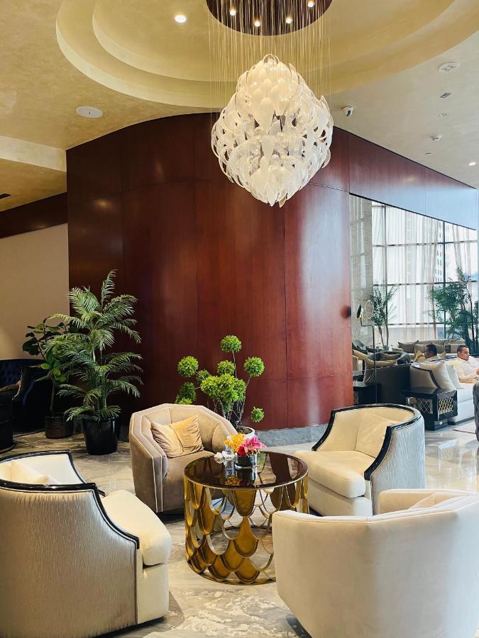 A5801 Paramount 5 Star Luxury 3 Bedroom Close To Burj Khalifa And Mall Aparthotel Dubai