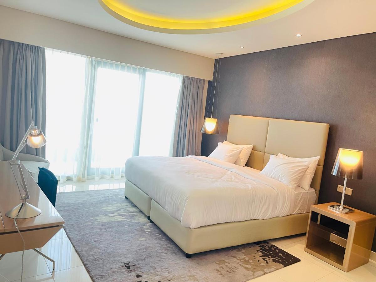 A5801 Paramount 5 Star Luxury 3 Bedroom Close To Burj Khalifa And Mall Dubai