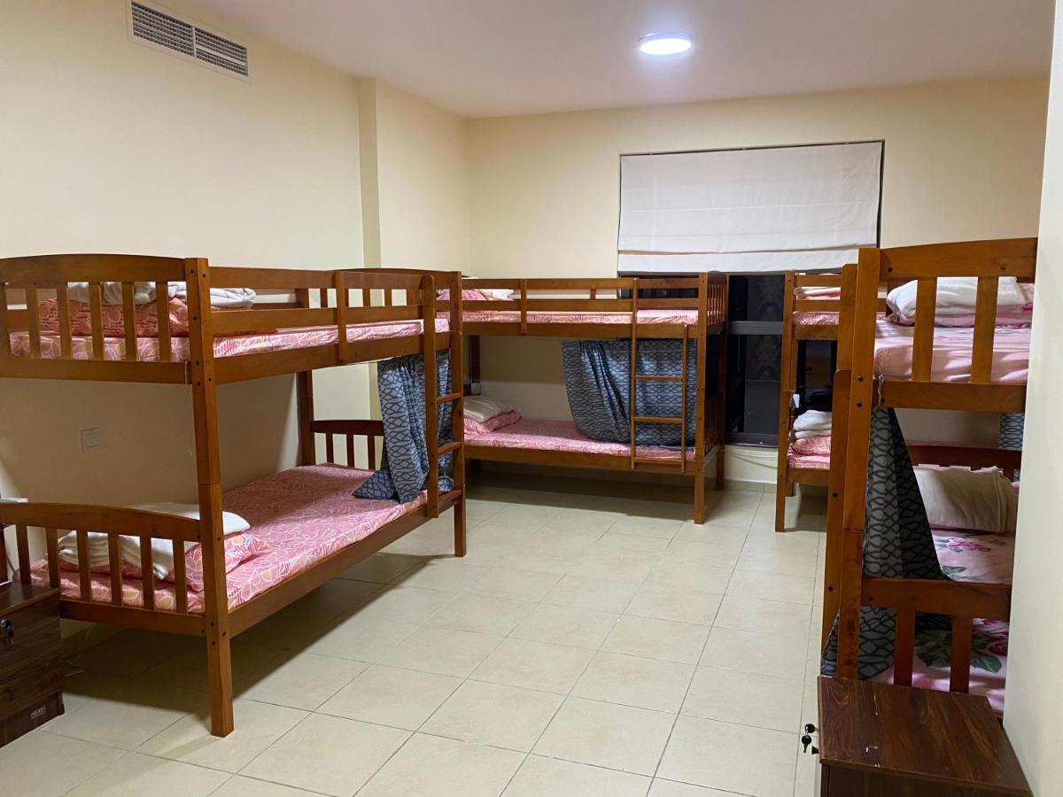 Delhi Backpackers Hostel *