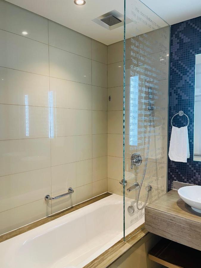 A5801 Paramount 5 Star Luxury 3 Bedroom Close To Burj Khalifa And Mall Aparthotel Dubai