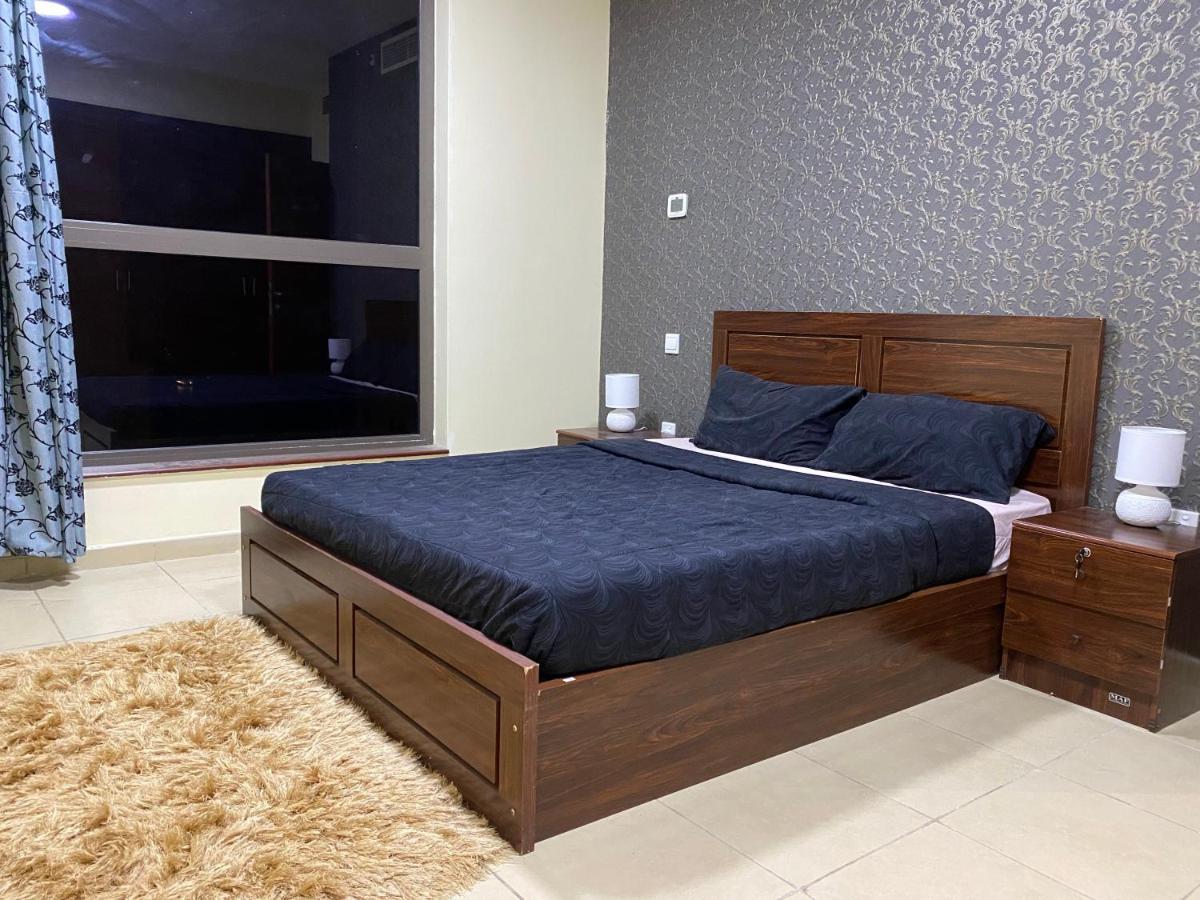 Delhi Backpackers * Dubai