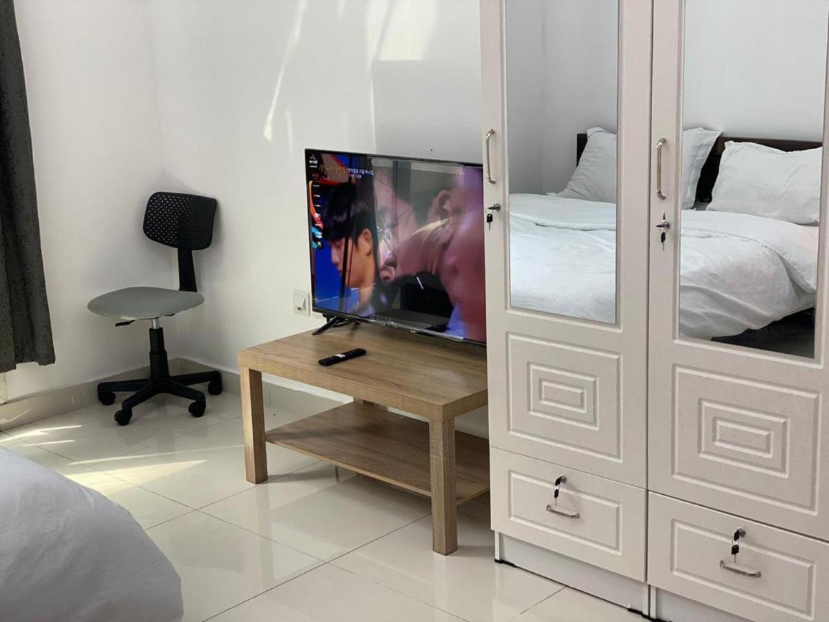 Apartment Comfortable And For Rent In *