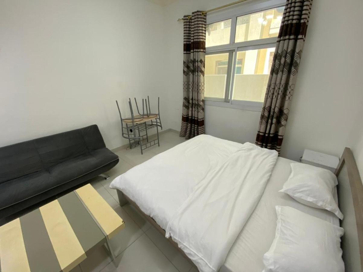 Budget In Apartment *
