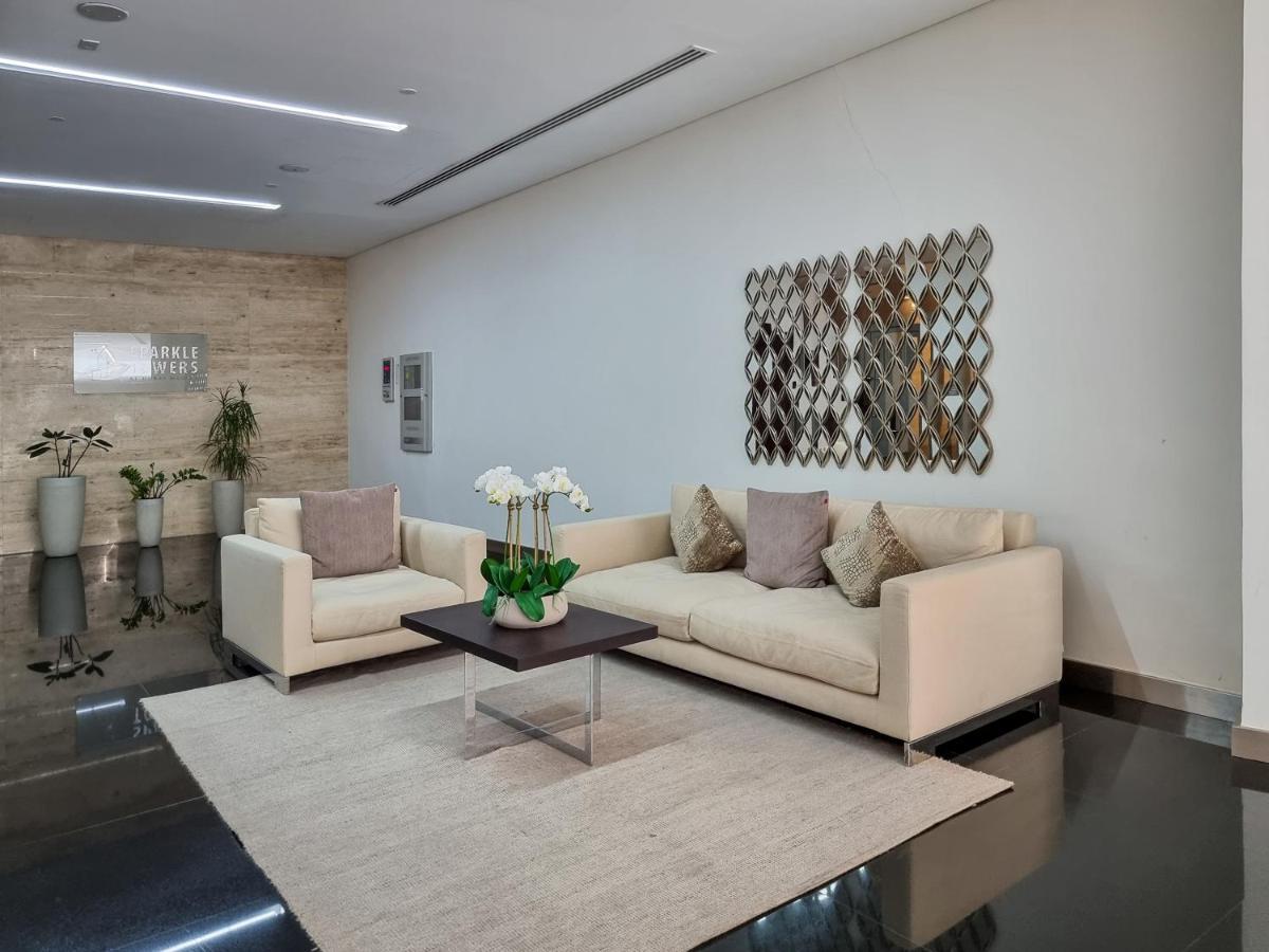 Eden's Homes & - Sparkle Tower Apartment *
