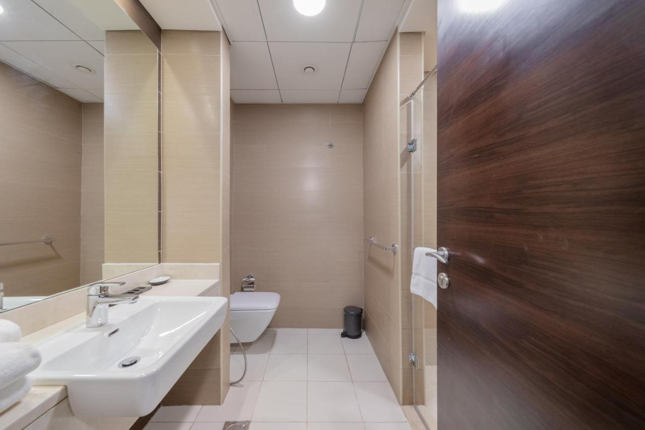 Eden's Homes & - Sparkle Tower Apartment *