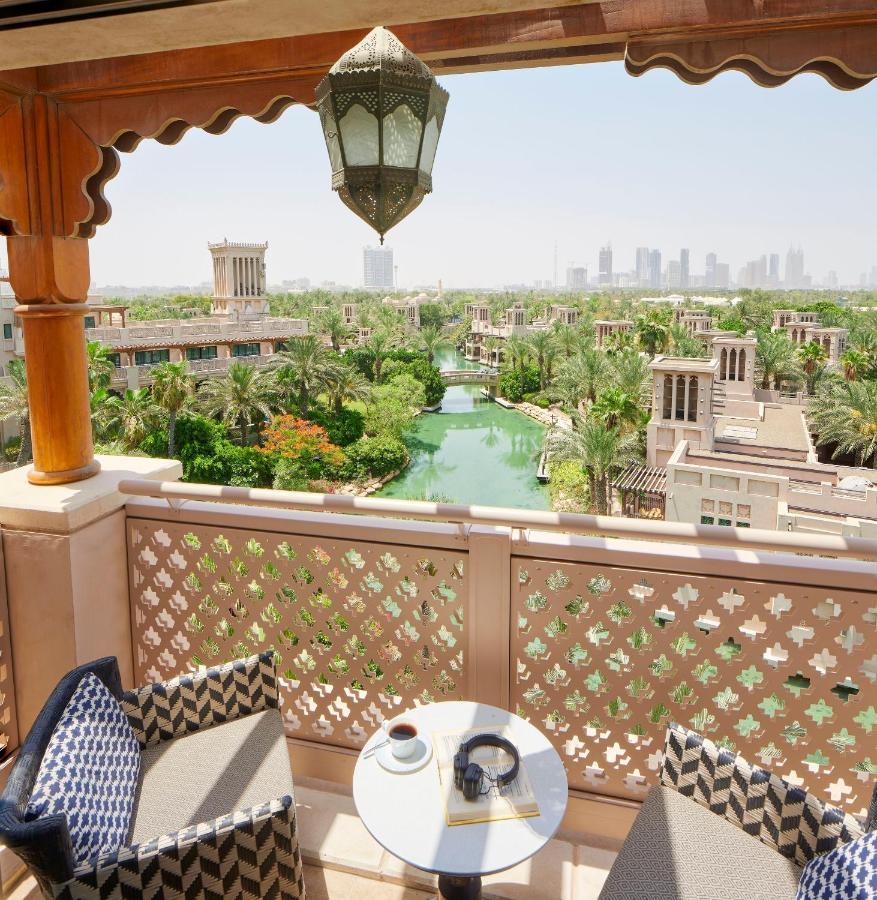 Jumeirah Al Qasr Resort