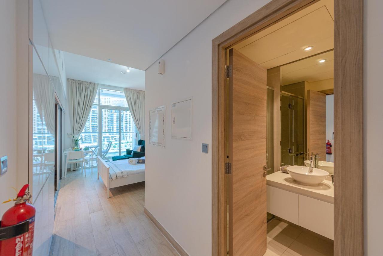 Marco Polo - Modern Studio With Amazing Views From Balcony Apartment