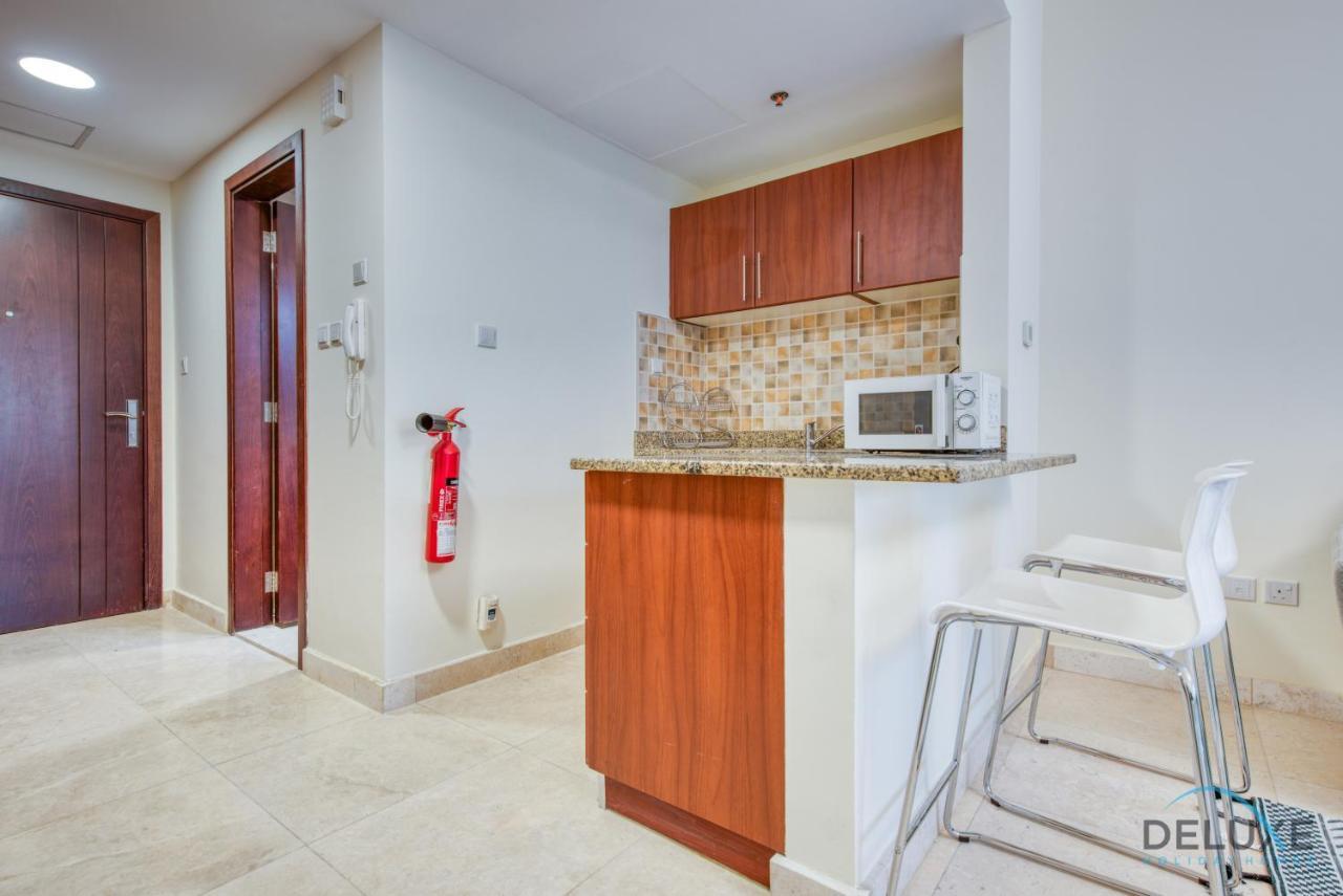 Apartment Pleasant At Safir Tower 1 Business Bay By Deluxe Homes