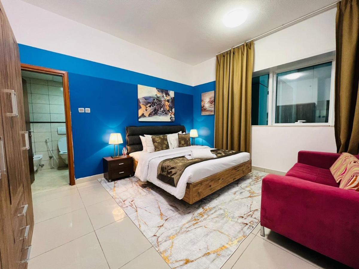 Entire Private Self Catered Marina Apartment Dubai
