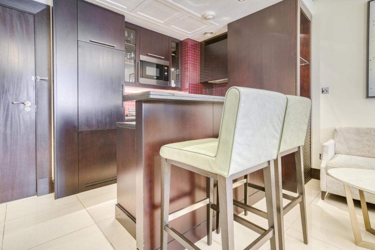 The Address Downtown - Mint Apartment