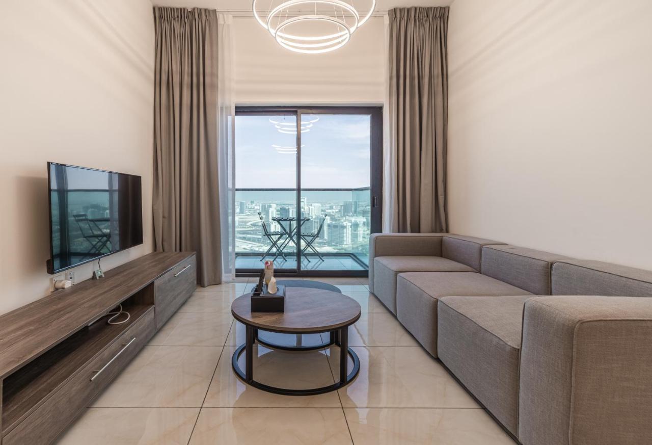 Apartment Sky View Tower
