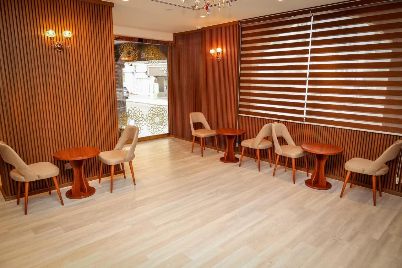 Hotel Grand Marino