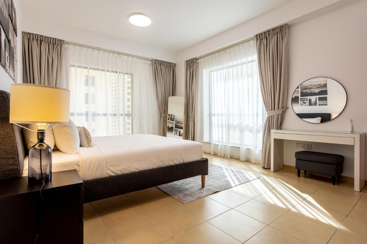 Lovely 2 Bedroom Near The Beach Apartment Dubai