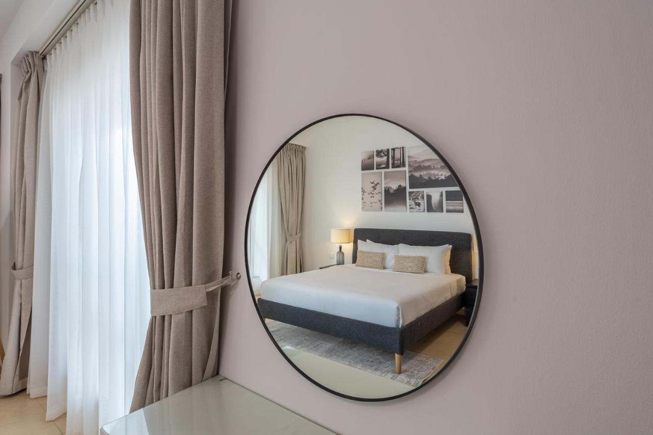 Lovely 2 Bedroom Near The Beach Apartment