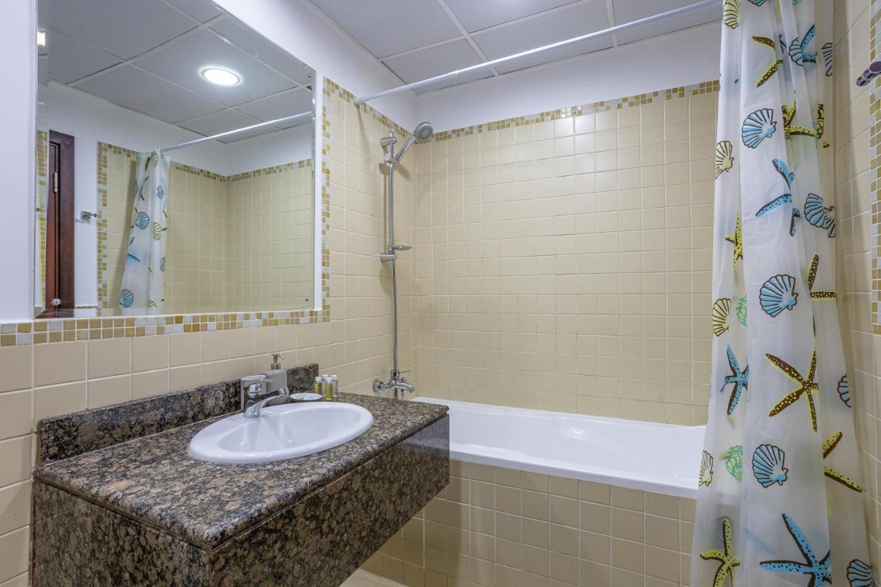 Lovely 2 Bedroom Near The Beach Apartment
