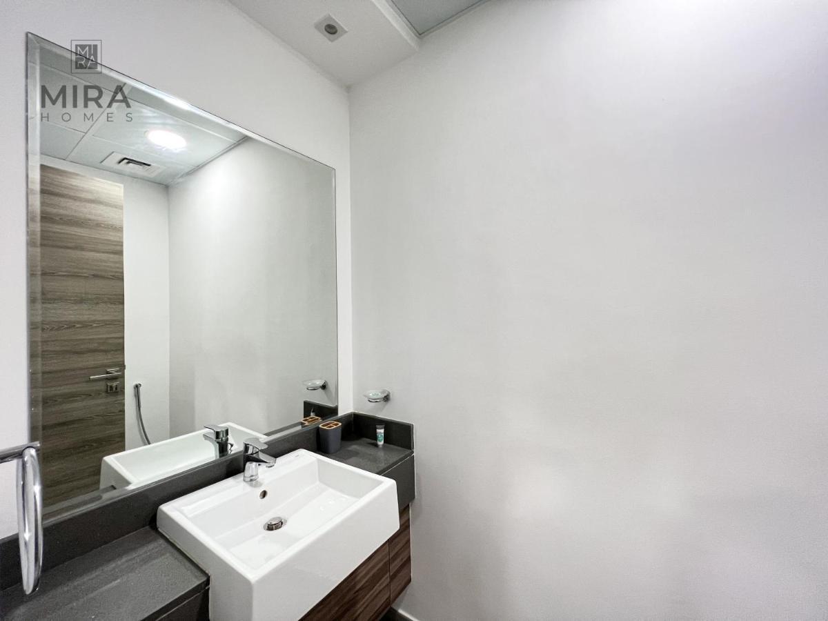 Apartment Mira Holiday Homes - Newly Furnished 1 Bedroom In Jvc. Dubai