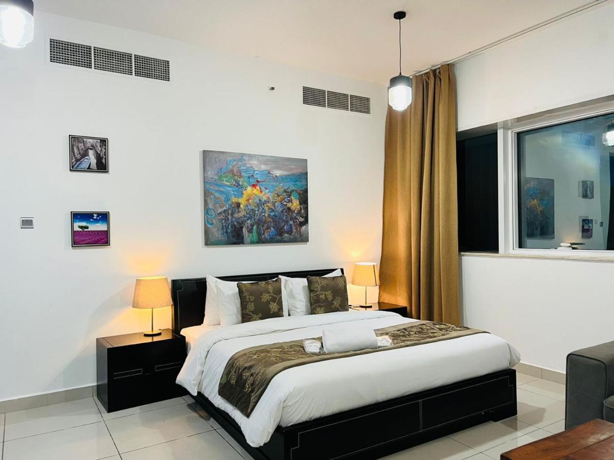 Entire Private Self Catered Marina Apartment Dubai