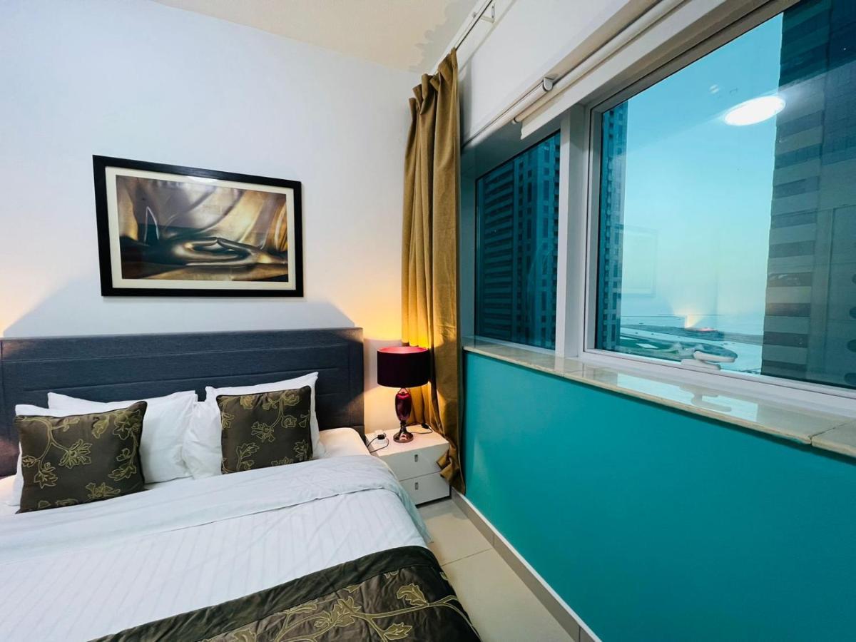 Entire Private Self Catered Marina Apartment