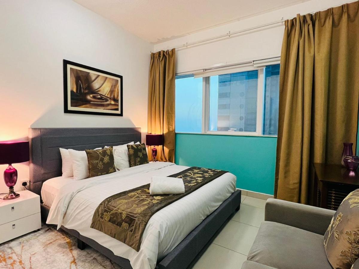 Entire Private Self Catered Marina Apartment Dubai