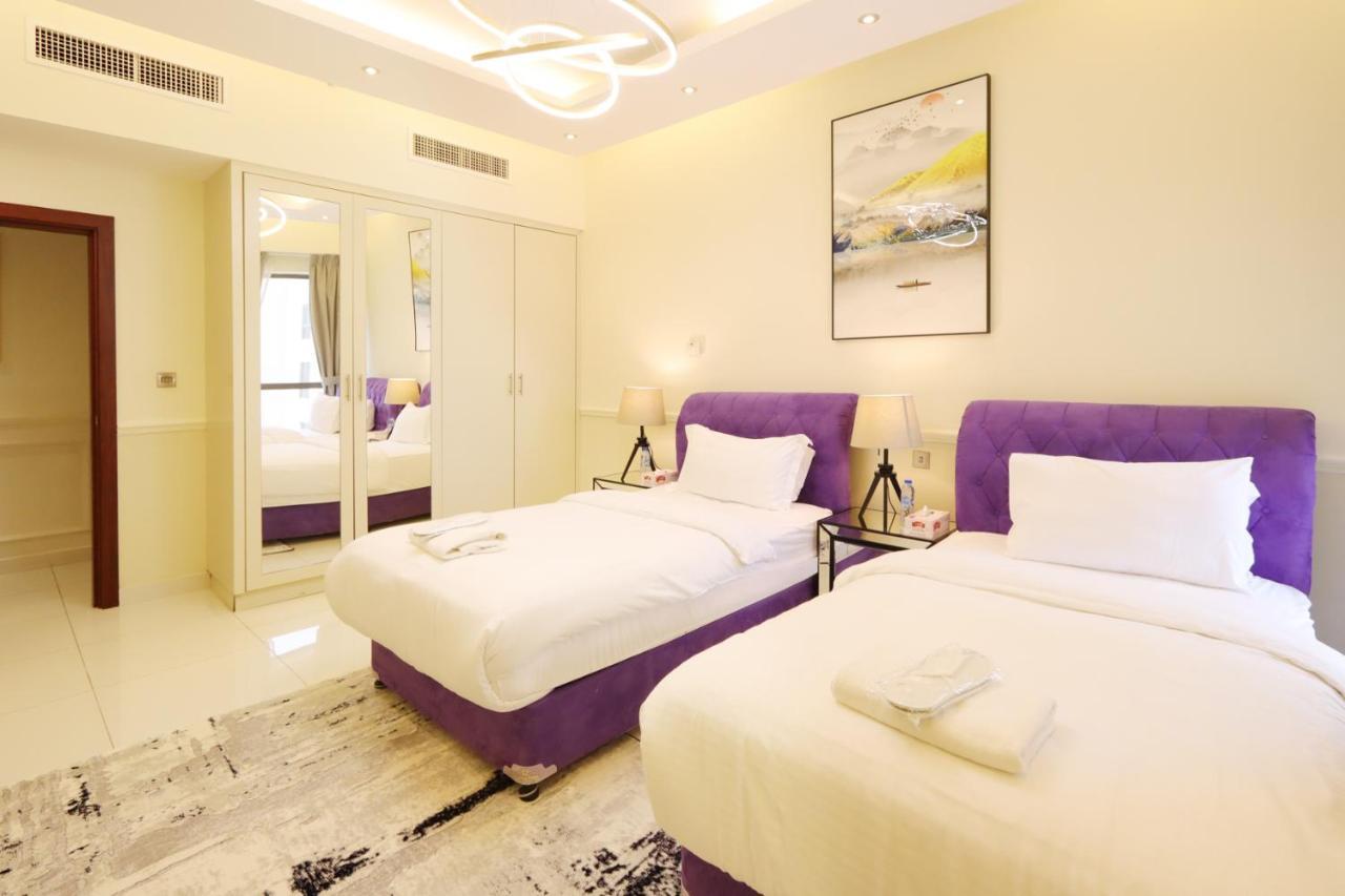Apartment Jbr The Walk Rimal - 4-bedroom Full Sea View High Floor Dubai