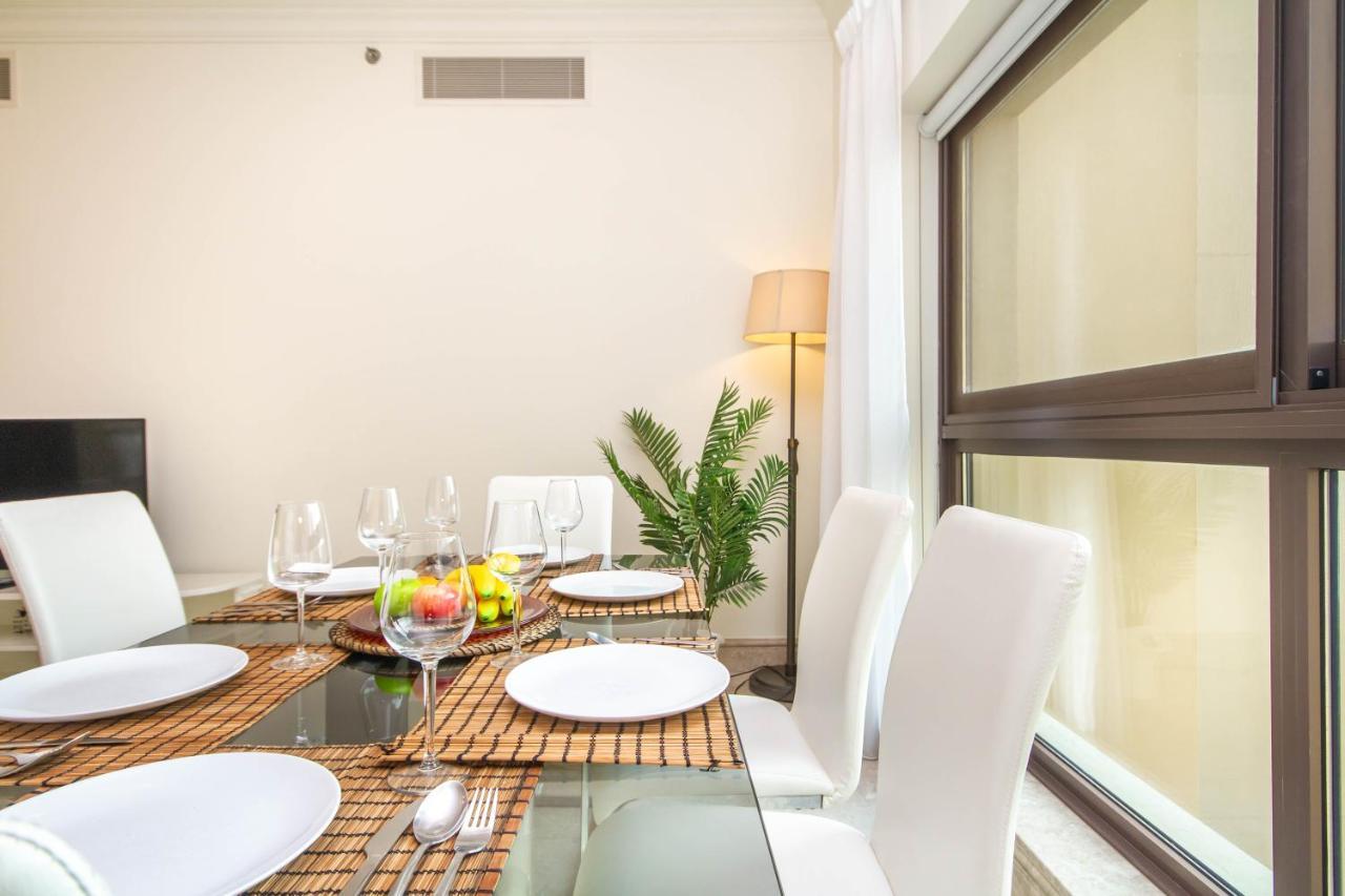 Bespoke Homes - Palm Jumeirah- 2 Bedroom & Pool Access, South Apartment Dubai