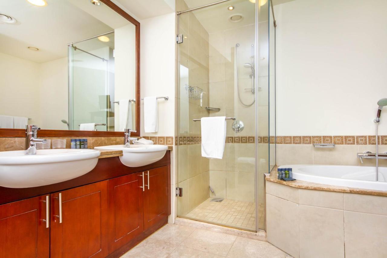 Apartment Bespoke Homes - Palm Jumeirah- 2 Bedroom & Pool Access, South Dubai