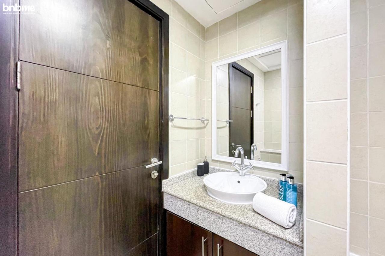 Bnbmehomes - Experience Luxurious Sky High Marina Living - 8044 Apartment *