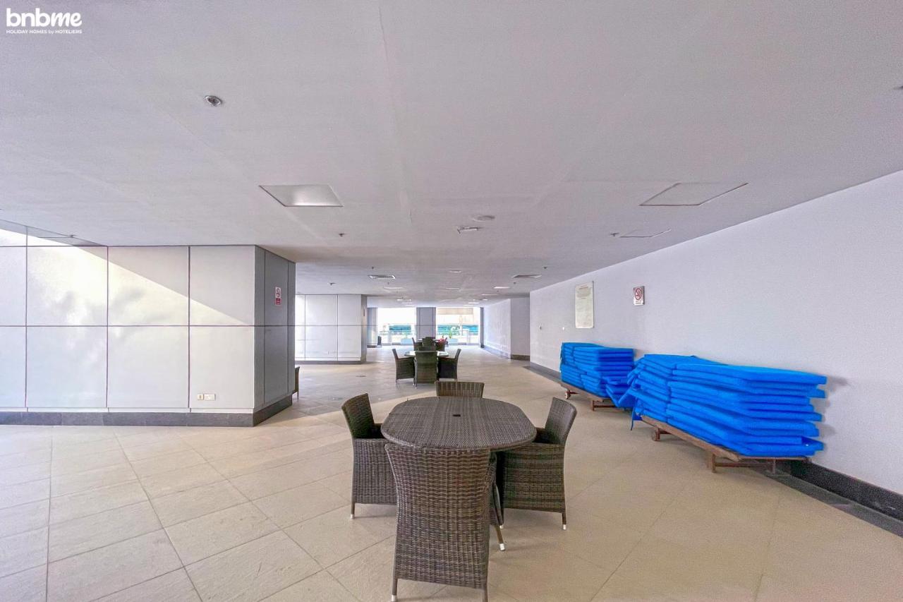 Apartment Bnbmehomes - Experience Luxurious Sky High Marina Living - 8044 Dubai