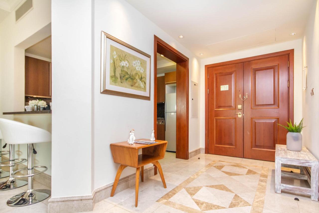 Bespoke Homes - Palm Jumeirah- 2 Bedroom & Pool Access, South Apartment Dubai