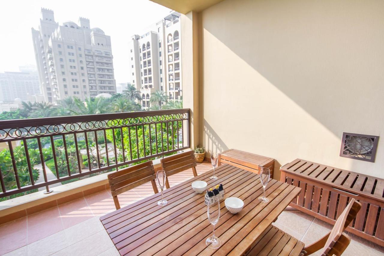 Bespoke Homes - Palm Jumeirah- 2 Bedroom & Pool Access, South *