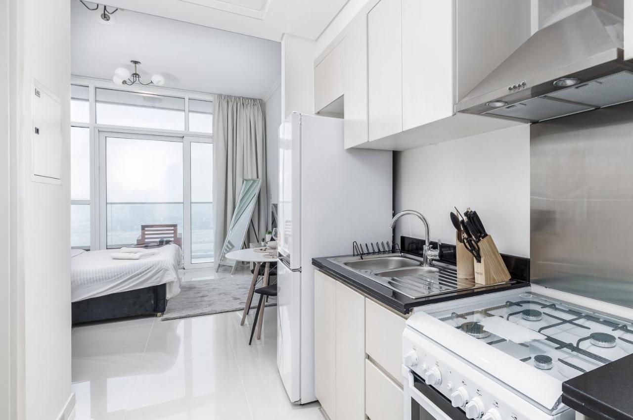 Apartment Welcoming In Damac Hills Carson B