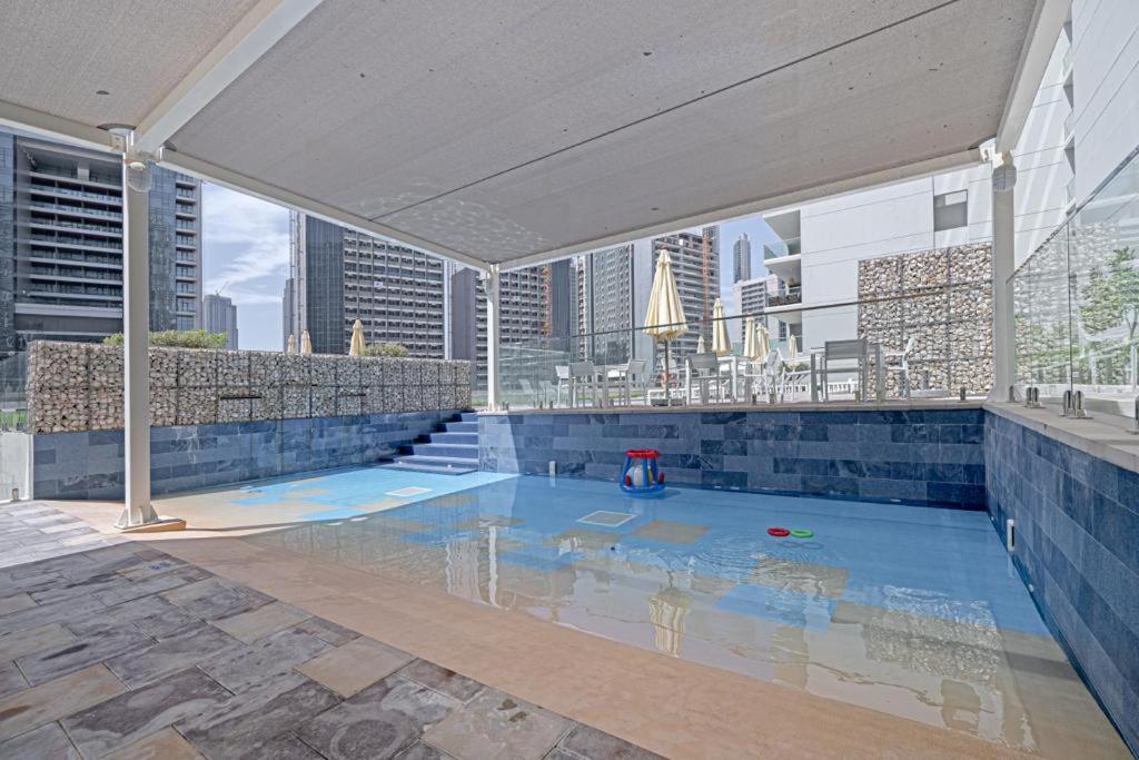 Apartment Fantastic Brand New 1 Bedroom Business Bay - Burj View *