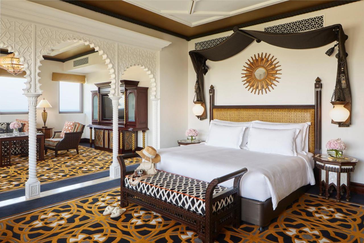 Jumeirah Al Qasr Resort