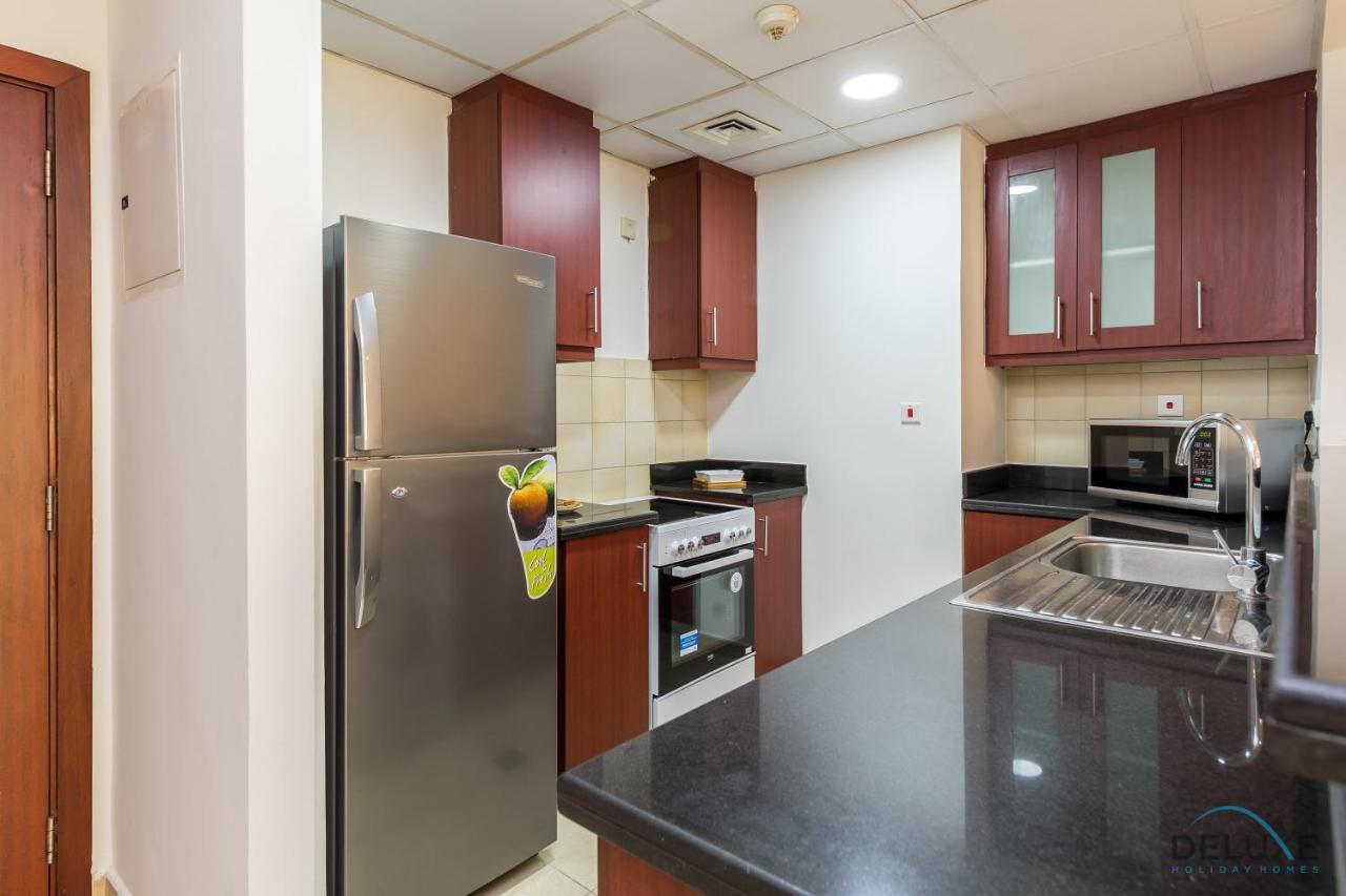 Pool Views Studio Minutes Away To Jbr Beach, Rimal 3 By Deluxe Apartment *
