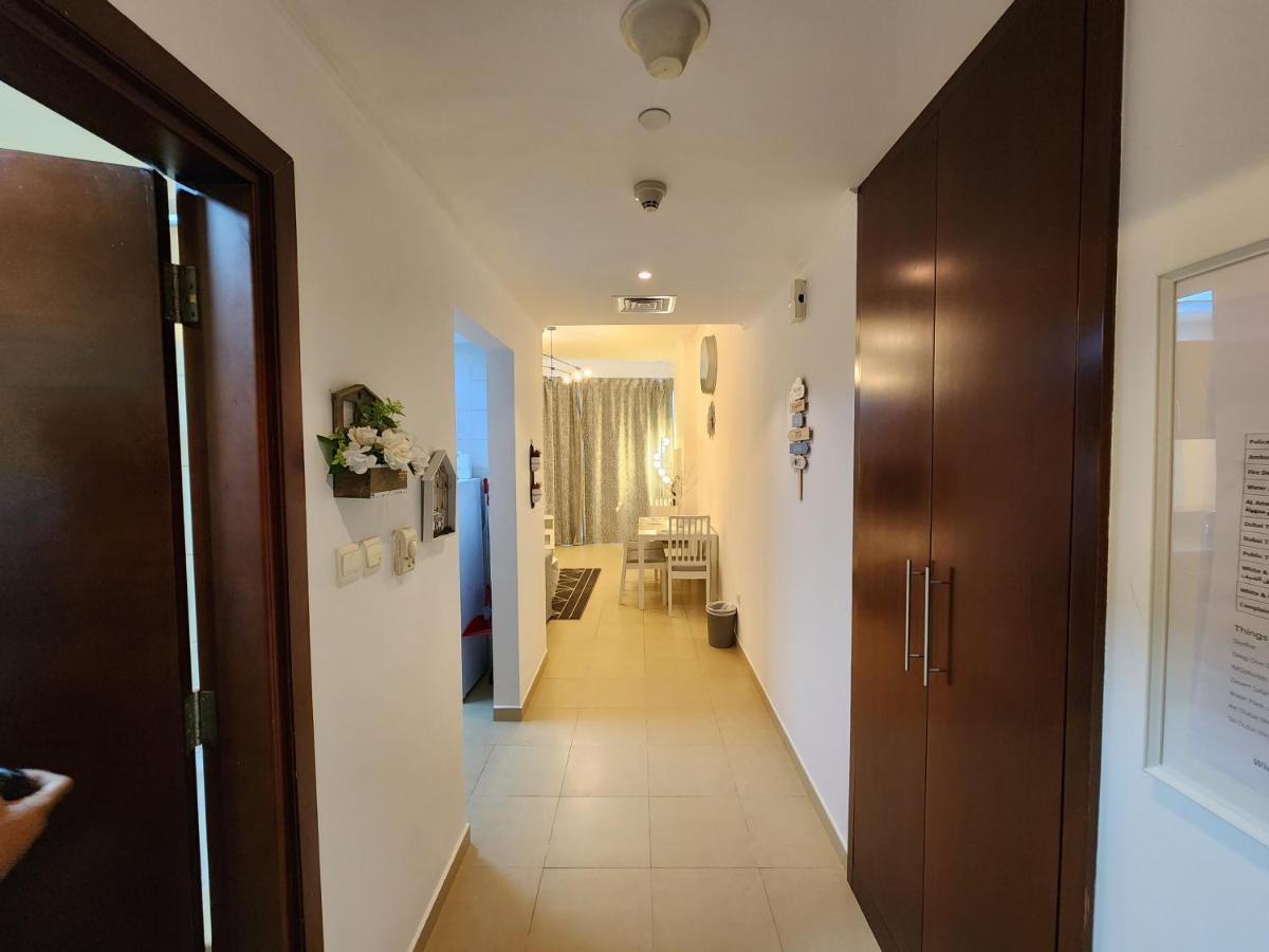 Apartment Bright & Valuable, Close To Metro Station *