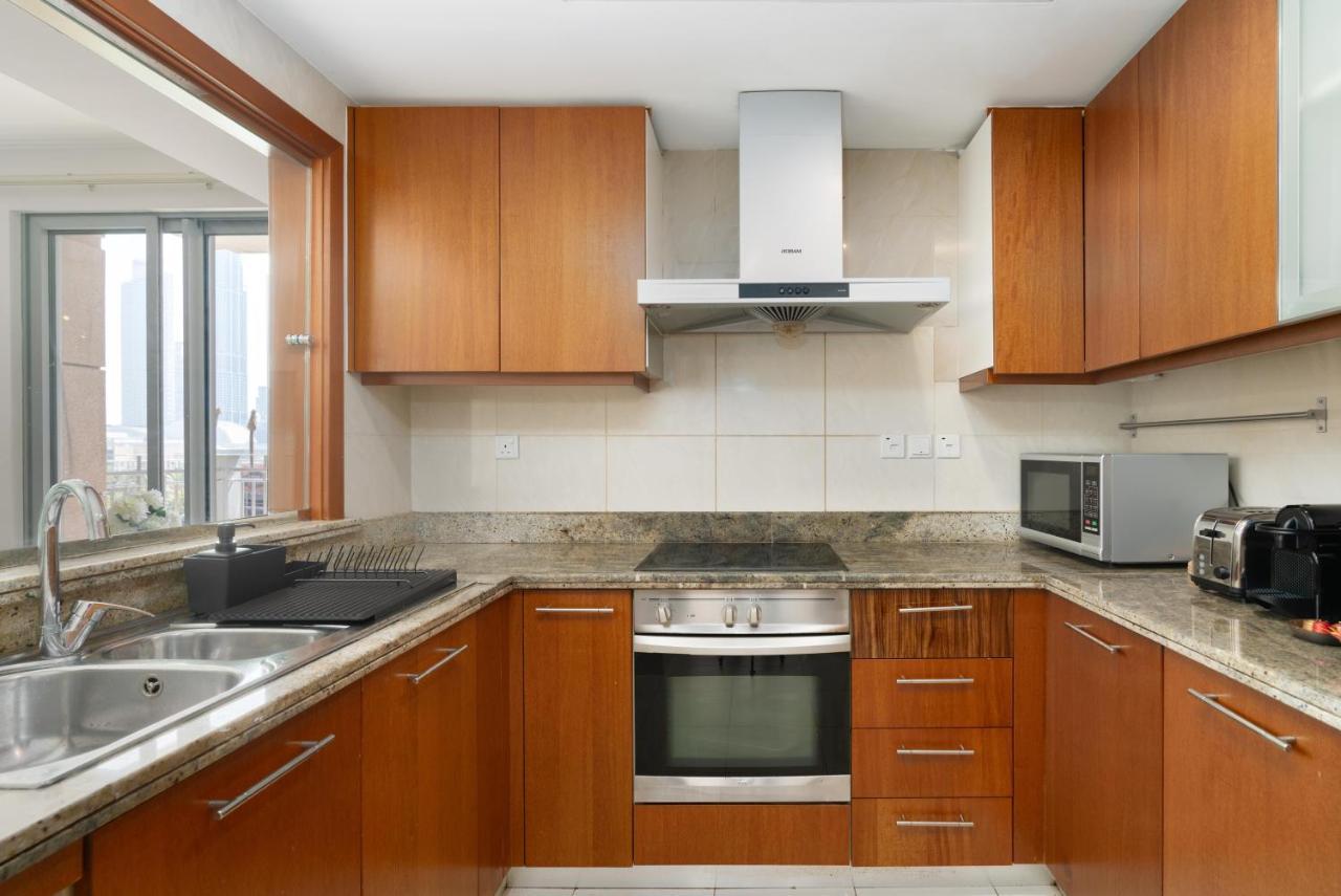 Ultimate / 4 Beds / Full Opera View / Mall & Burj Khalifa - 5 Min Walk Apartment Dubai