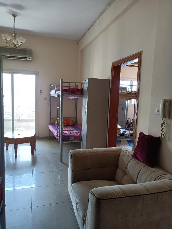 Hostel Omar Vacation Dubai